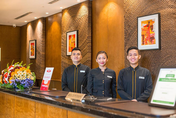 Receptionist